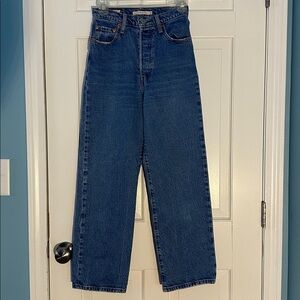 Levi’s Ribcage Straight Ankle size 26 EUC